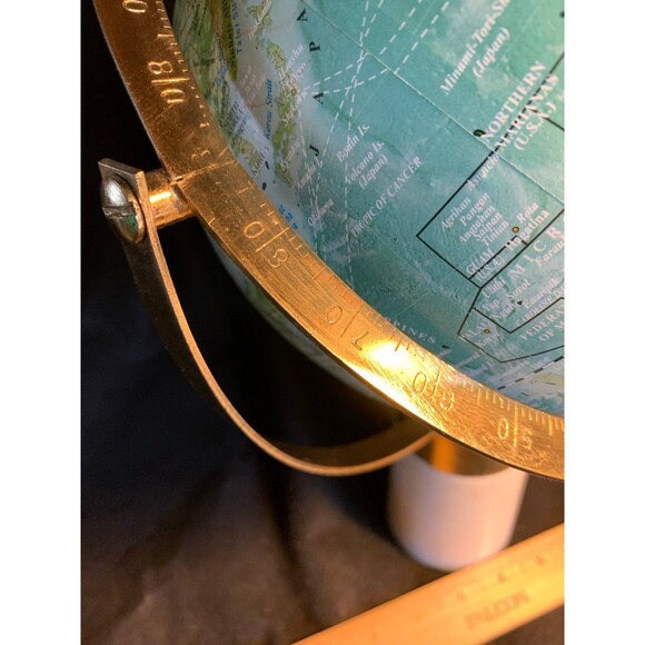 Granite based World Globe - w/ Gold Overlay on Elevation Bars - Picture 3 of 6